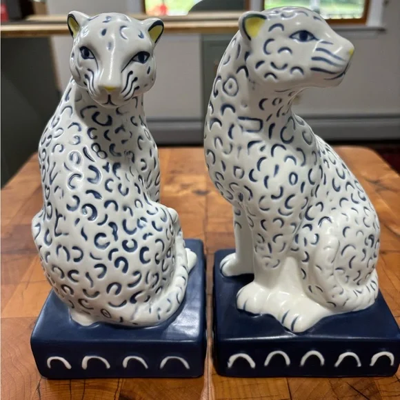 Opalhouse Blue and White Leopard Bookends - Picture 4 of 6
